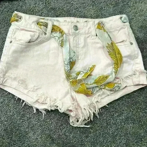 Altar’d state shorts with built and belt - Picture 1 of 1